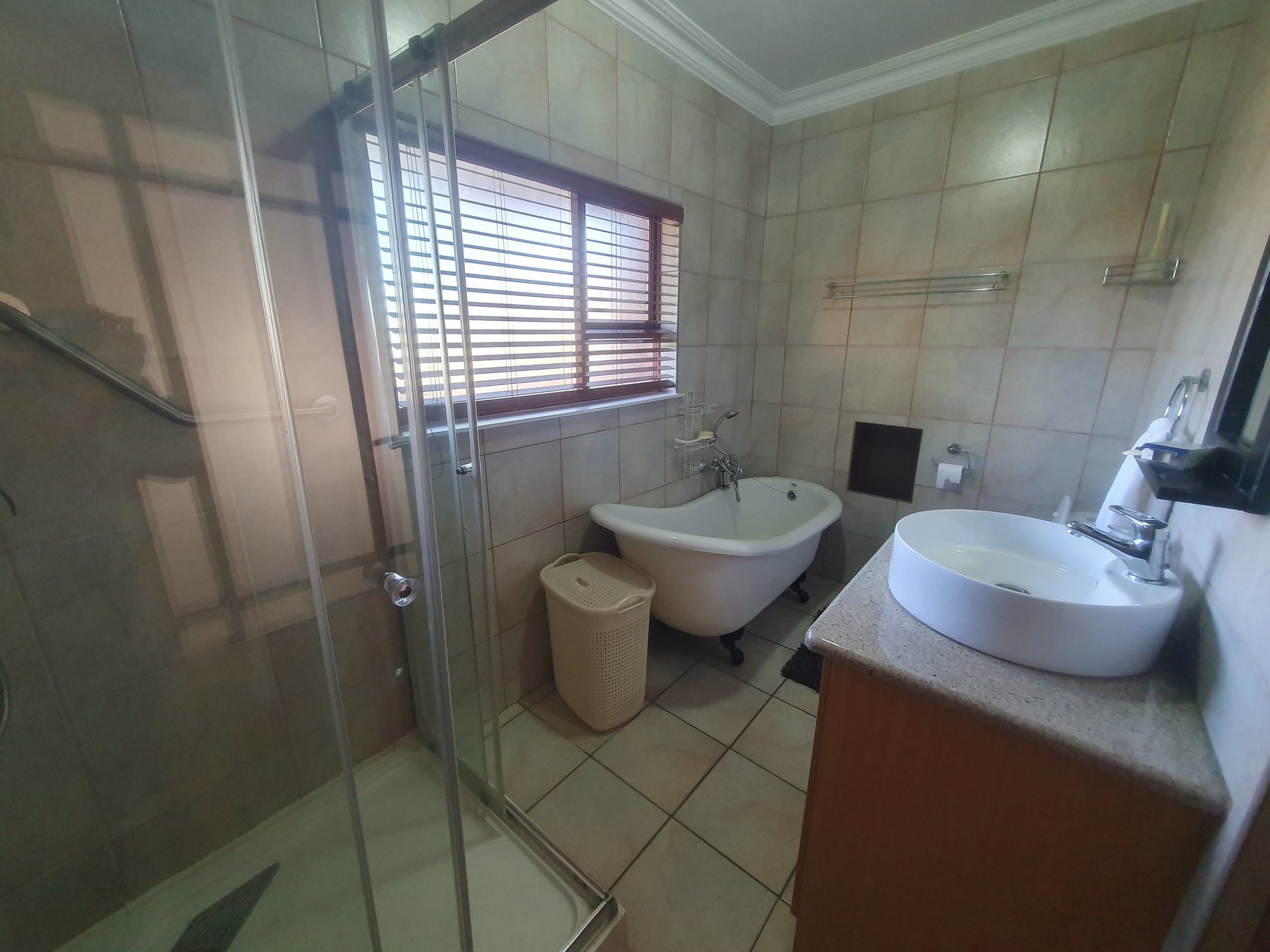 En-suite bathroom